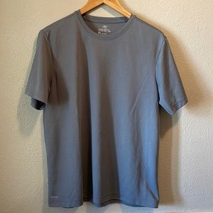 Athletic Works Men’s Regular Fit Quick Dry Tee